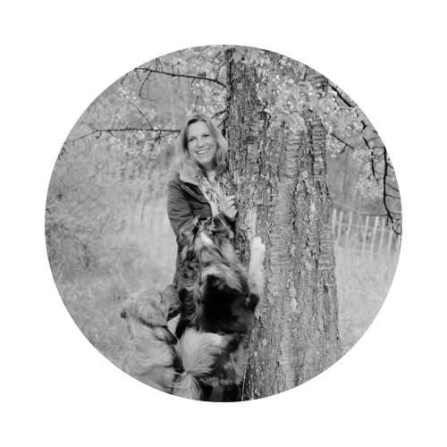 Portrait Iris Esser mit Hund